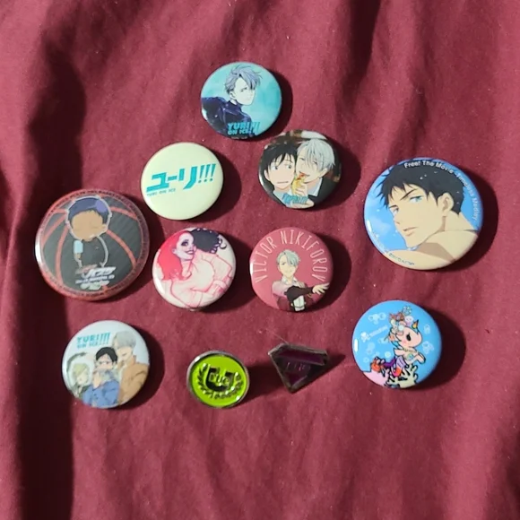 Pins - Picture 1 of 1